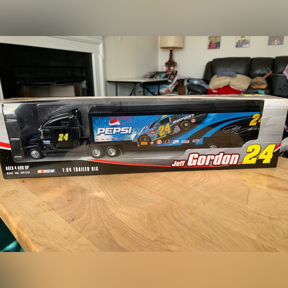 2005 Jeff Gordon NASCAR hauler